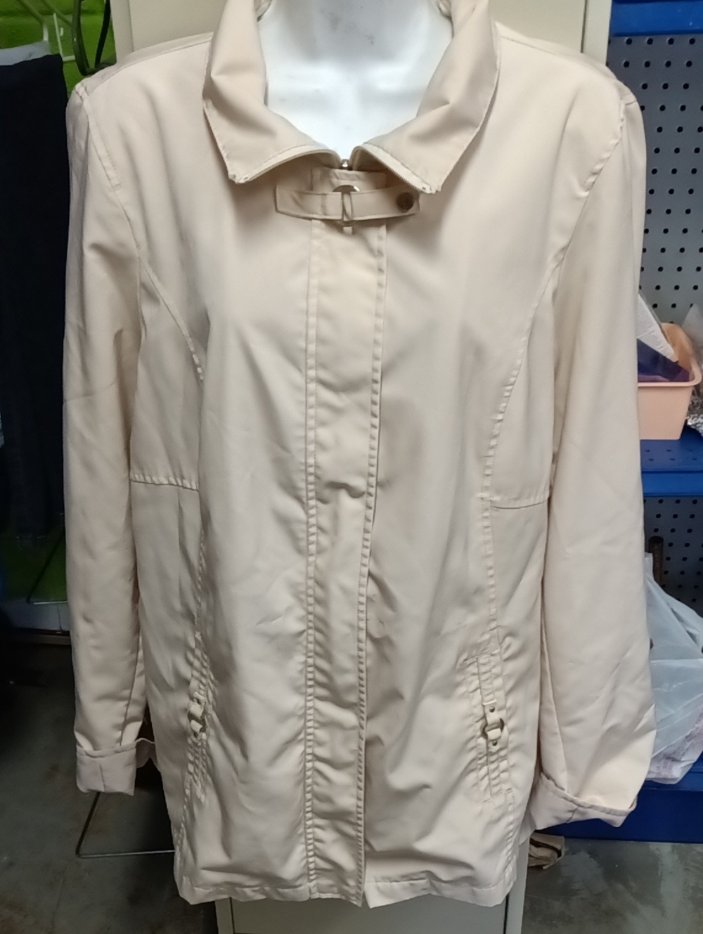 White Stag Cream Trench Coat with Buckle Collar